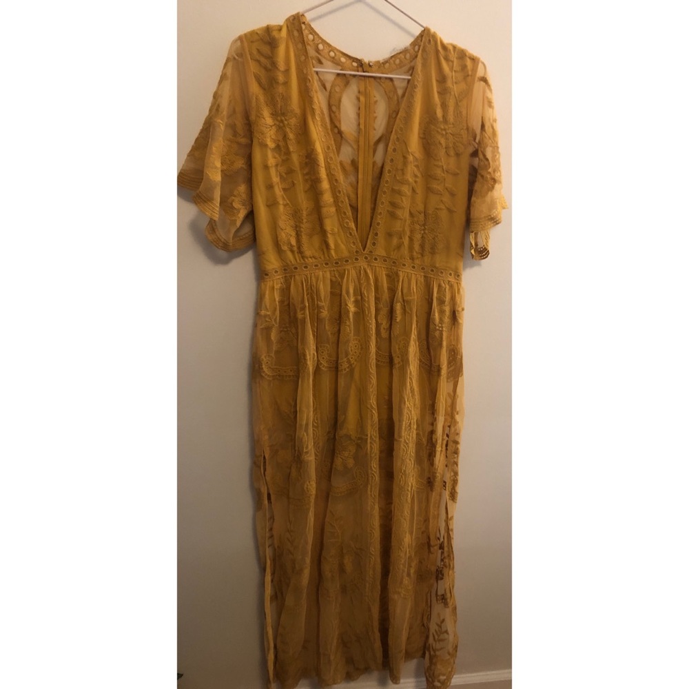 Honey Punch Marigold lace maxi roper dress Size L